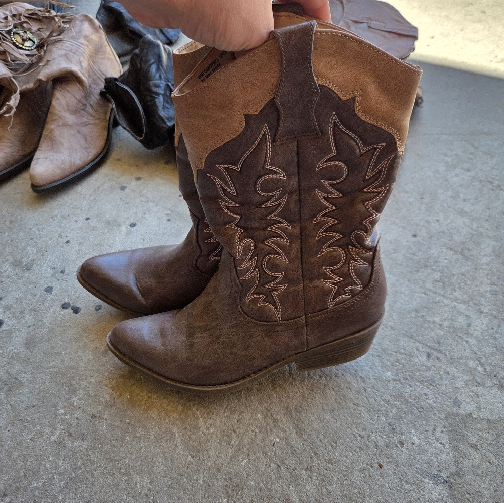 Brown Western-Style Women's Boots